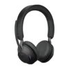 Evolve2 65 Casque Sans Fil Jabra youshop algerie (4) Vue de trois quarts face du casque Jabra Evolve2 65 avec microphone relevé