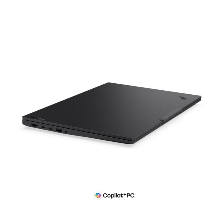 Lenovo ThinkPad E16 Gen 3 vue detail port USB-C Algerie Lenovo ThinkPad E16 Gen 3 - détail port Thunderbolt 4 USB4 - YouShop Algérie